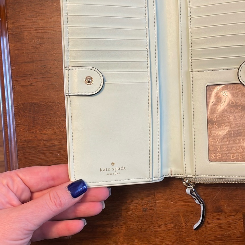 Kate spade ♠️ Wallet - Picture 7 of 11